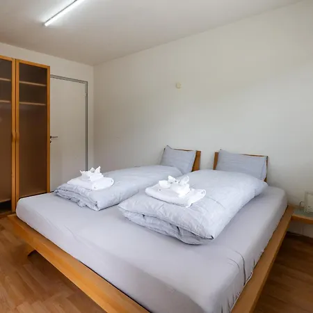 Apartment Ruetiboda Bis 17 Personen *