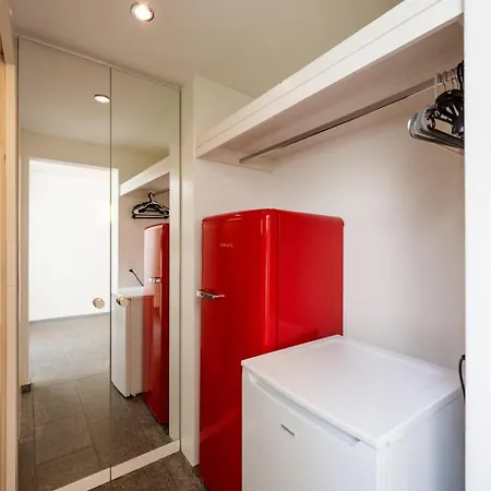 דירה Ruetiboda Bis 17 Personen דאבוס