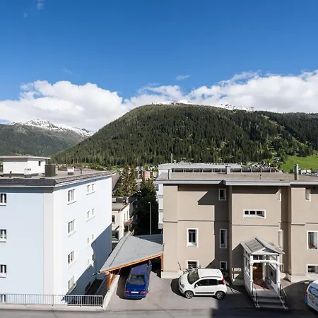 Ruetiboda Bis 17 Personen * Davos