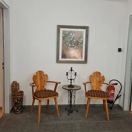 Ruetiboda Bis 17 Personen Appartement *